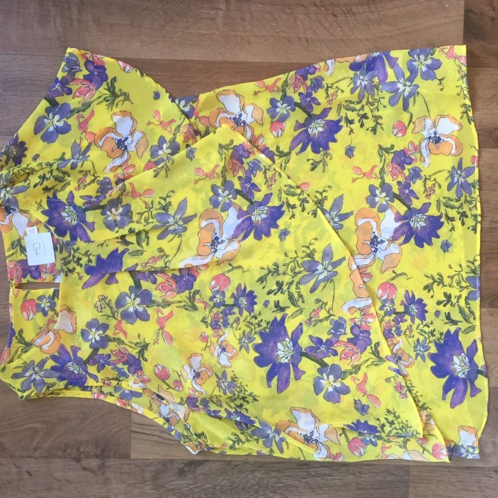 Layered Anthro top . Beautiful!